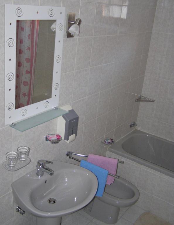Apartment Below The Stars โรวีน ห้อง รูปภาพ